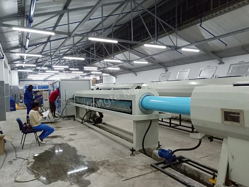 아프리카 200-400mm PVC 파이프 만드는 기계