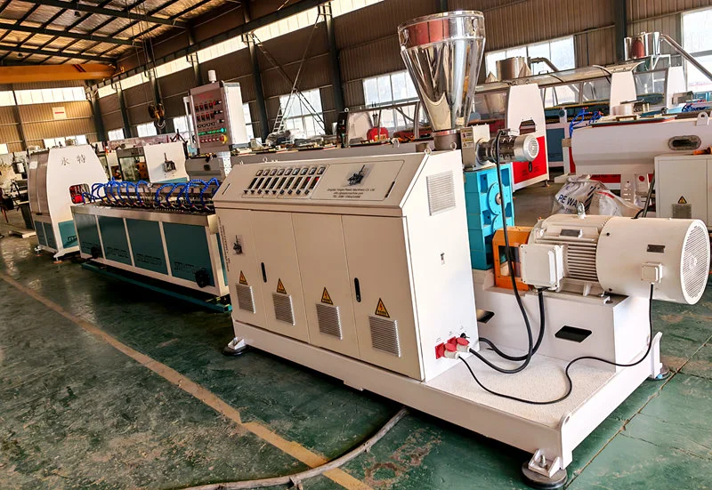 고무 담그는 호스 만드는 기계